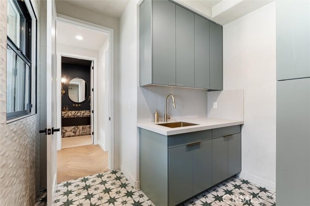 Building Photo - 17437 Oak Creek Ct