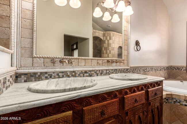 Building Photo - 10113 N 103rd St