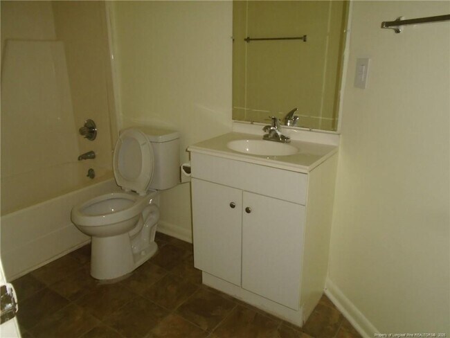 Building Photo - 6376 Applecross Ave