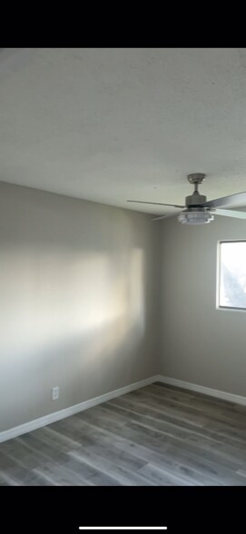 Building Photo - 121 San Remo Blvd