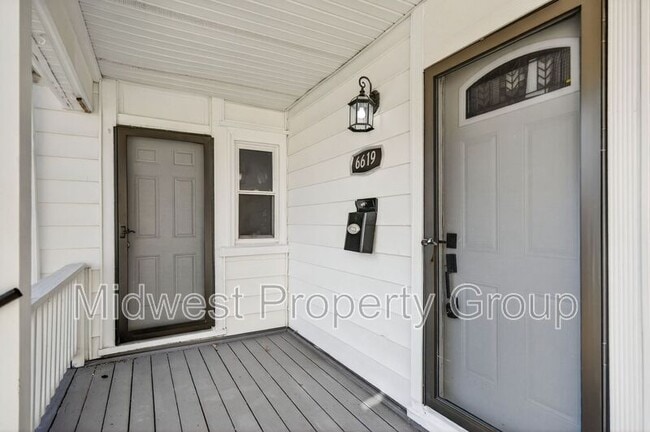 Building Photo - 6619 Etzel Ave