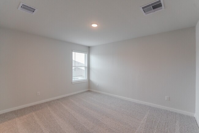 Building Photo - 8555 Blueberry Ash St