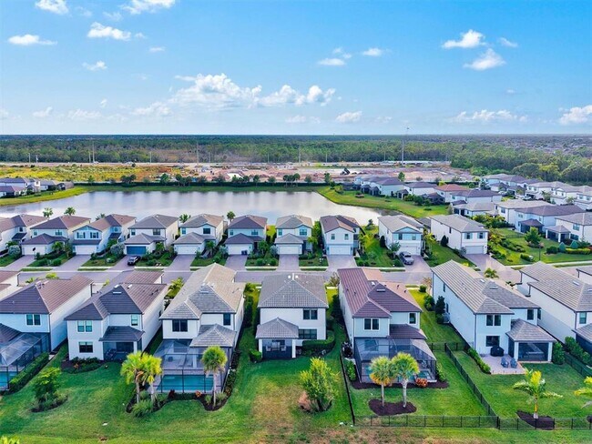 Building Photo - 16235 Pine Mist Dr