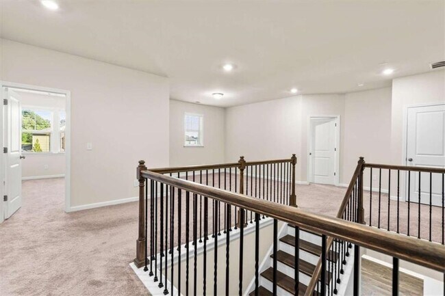 Building Photo - 3217 Hidden Valley Cir