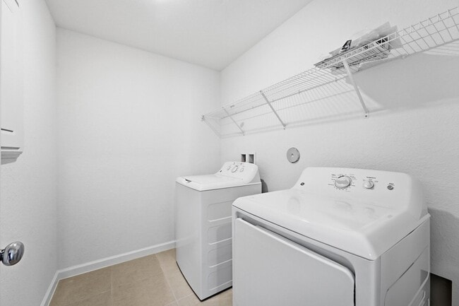 Building Photo - 10739 NW Moon Rise Ln