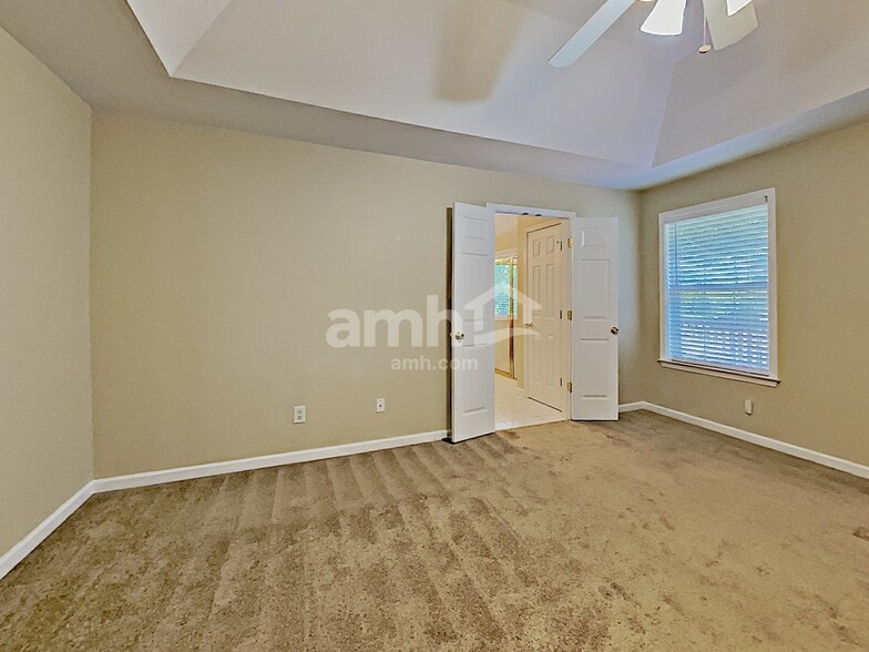 Building Photo - 2626 High Creek Run