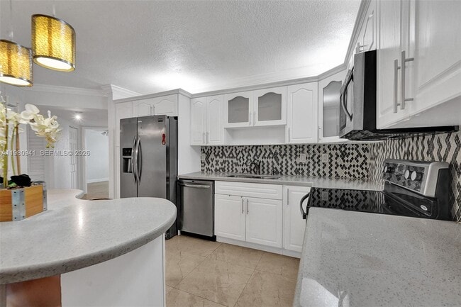 Building Photo - 21300 San Simeon Way