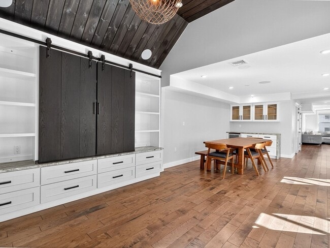 Building Photo - 409 Norfolk St