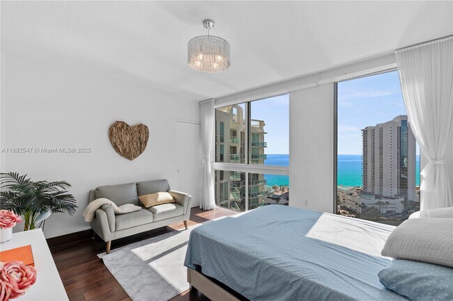 Building Photo - 200 Sunny Isles Blvd