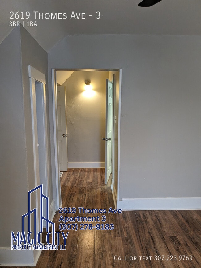 Building Photo - 2619 Thomes Ave