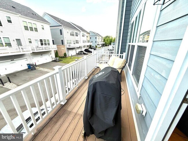 Building Photo - 17255 Herring Gull Ln