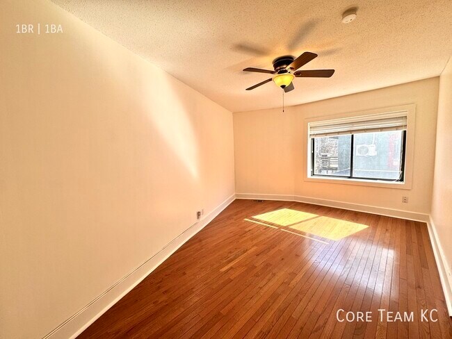 Building Photo - 4328 Roanoke Pkwy