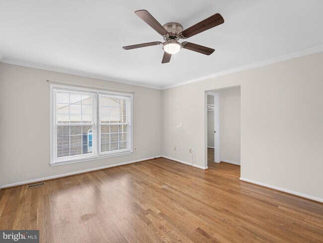 Building Photo - 7740 Bristol Square Ct