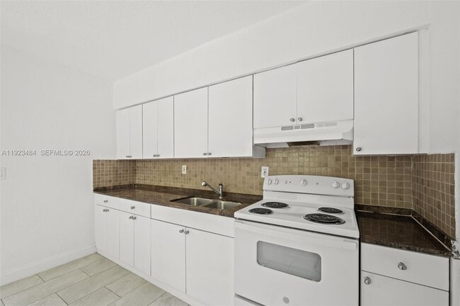 Building Photo - 1429 NE 118th Terrace