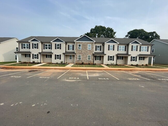 Building Photo - 3 Bd 2.5 Ba Townhome