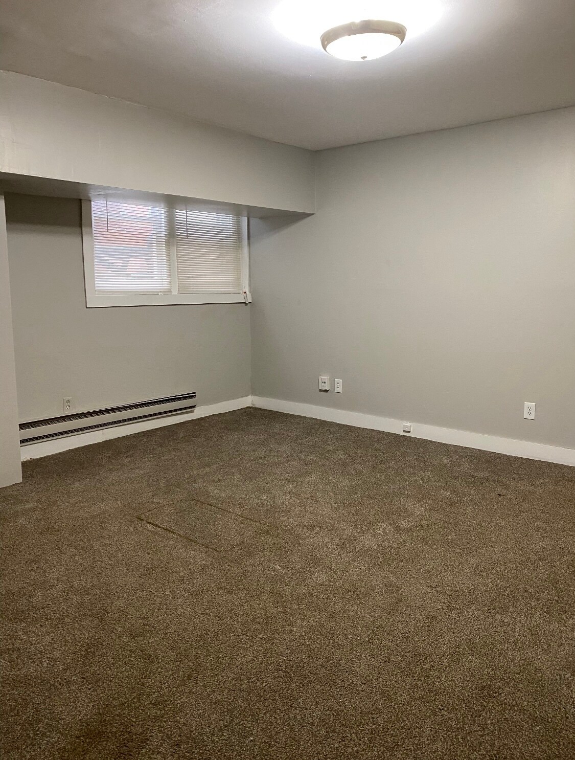 Building Photo - 2709 Hampshire Rd