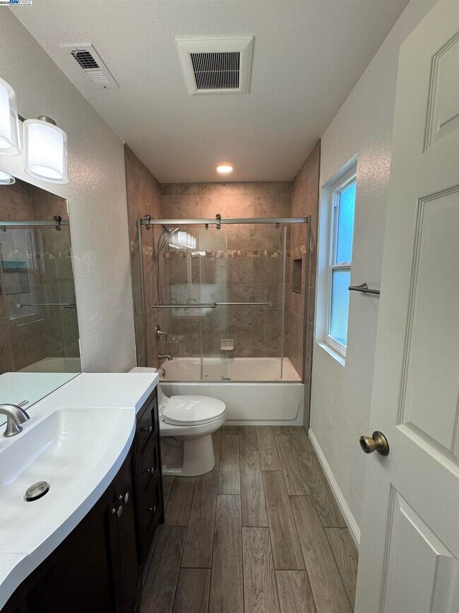 Building Photo - 7765 Canyon Meadows Cir