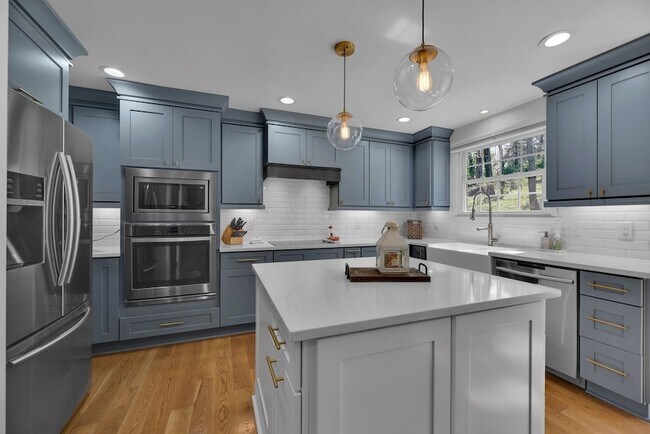 Building Photo - 6112 Frontier Ct