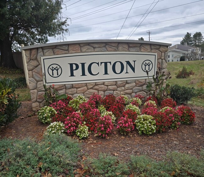 Building Photo - 8501 Hawk Run Terrace