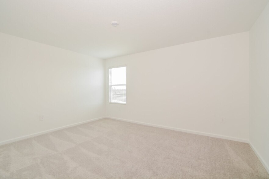 Building Photo - 4405 River Beacon Blvd