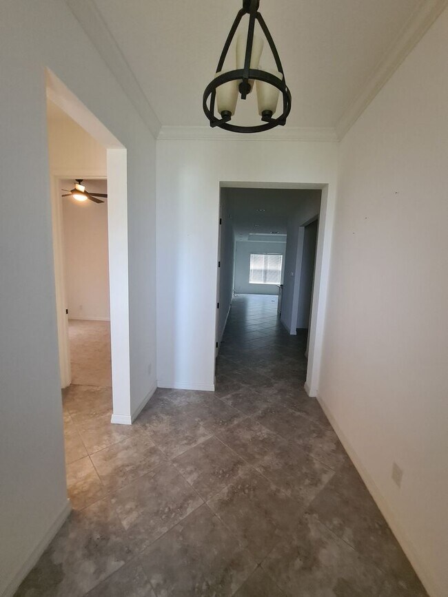 Building Photo - Beautiful and meticulously kept 3-bed 2 bath home located in the exclusive, Preserve at Turtle Cr...