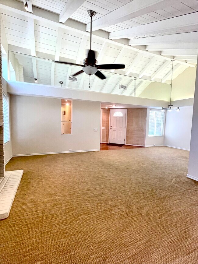 Building Photo - 3909 Winter Park Ln