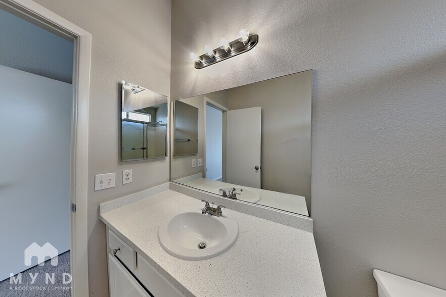 Building Photo - 2858 Mt Hope Dr