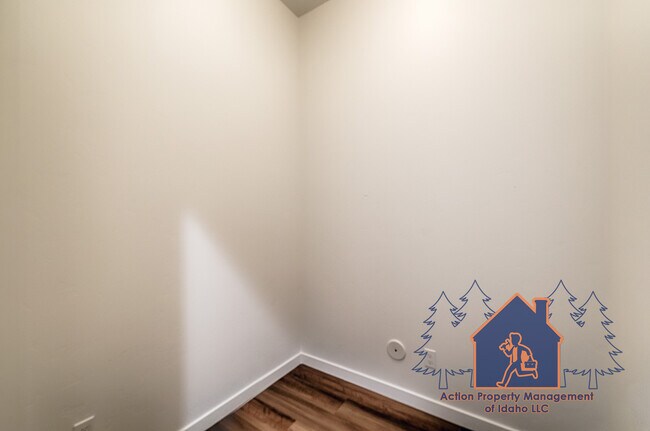 Building Photo - 8548 W Lilburn St