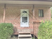 Building Photo - 1831 Hoyt Ave