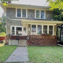 Building Photo - 1517 Russell Ave N
