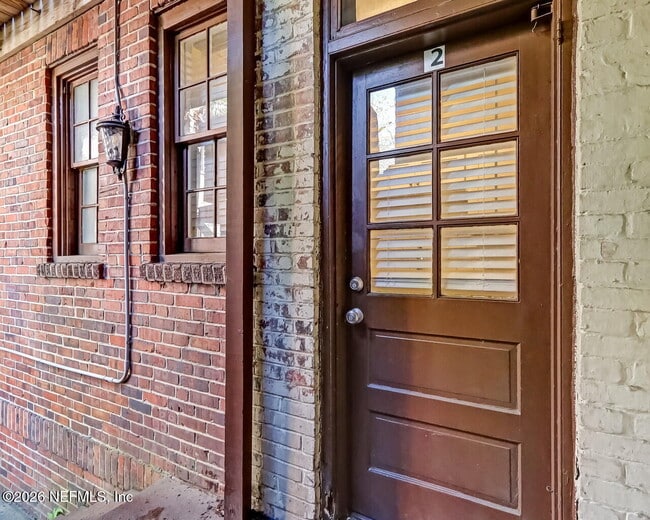 Building Photo - 1020 Stockton St