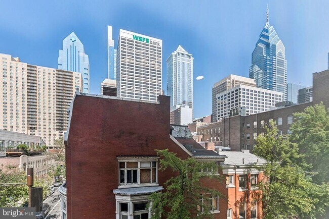 Building Photo - 135 S 19th St