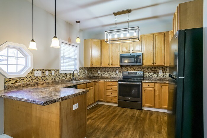 Building Photo - 1863 Birmingham Dr