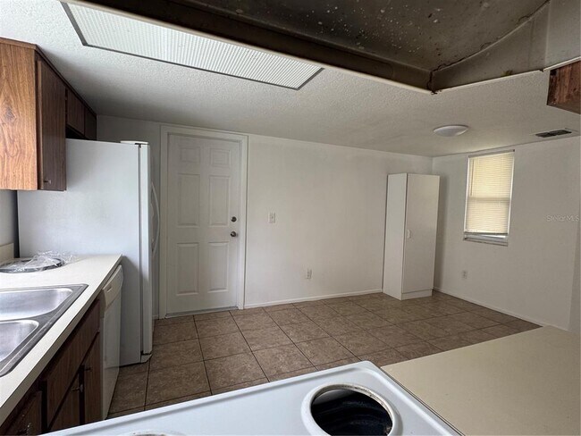 Building Photo - 2352 Pebble Brook Rd