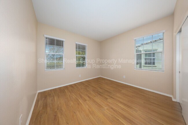 Building Photo - 2985 Breezy Meadow Cir