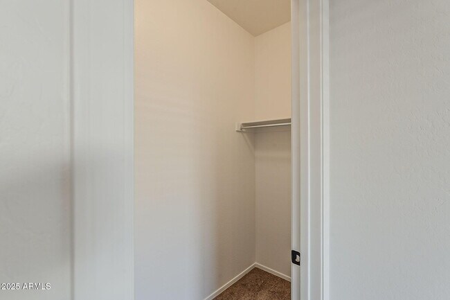 Building Photo - 2008 E Stacey Rd