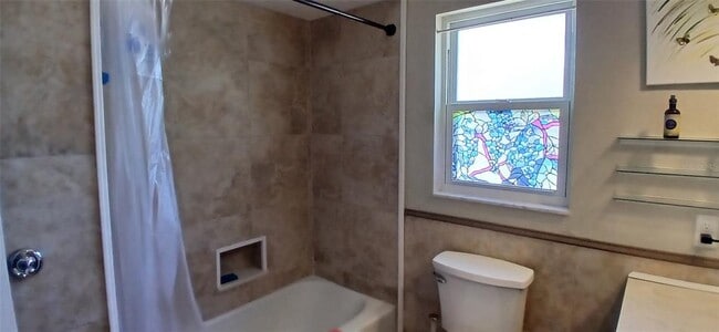 Building Photo - 4397 Harbor Hills Dr