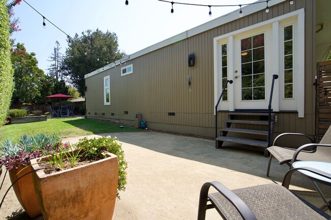 Building Photo - Beautifully Updated Four Bedroom Napa Home