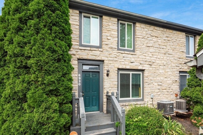 Building Photo - 6930 Avery Rd