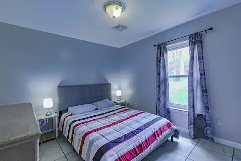 Building Photo - 1019 Cricket Ln