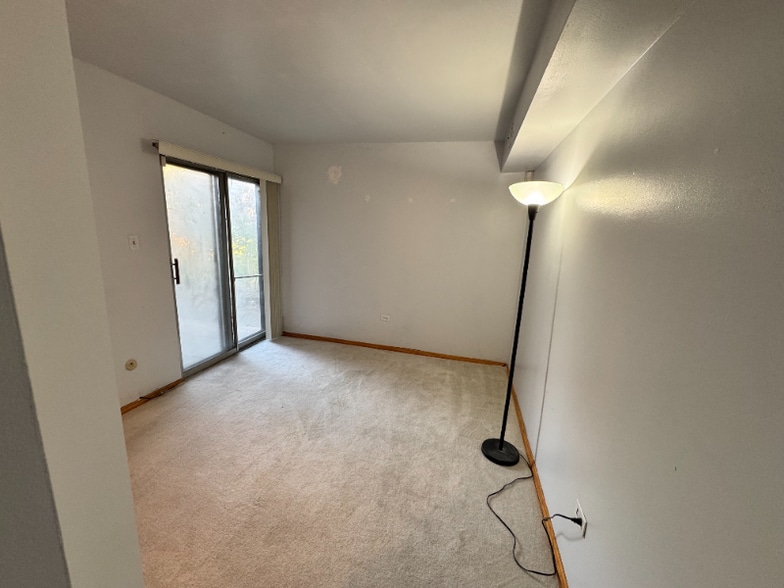 Building Photo - 6139 Knoll Wood Rd