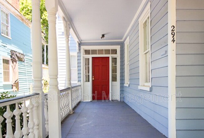 Building Photo - 294 Sumter St