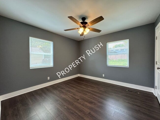Building Photo - 743 Lanoir St