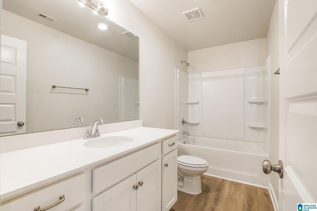 Building Photo - 115 Ridgeview Cir