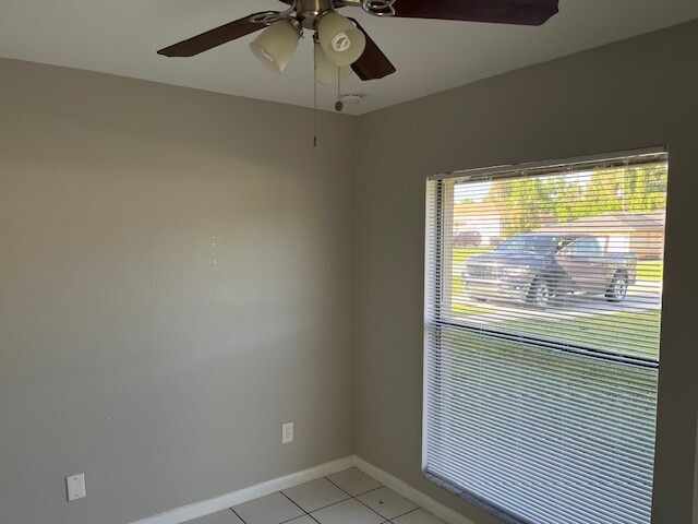 Building Photo - 17395 Dumont Dr