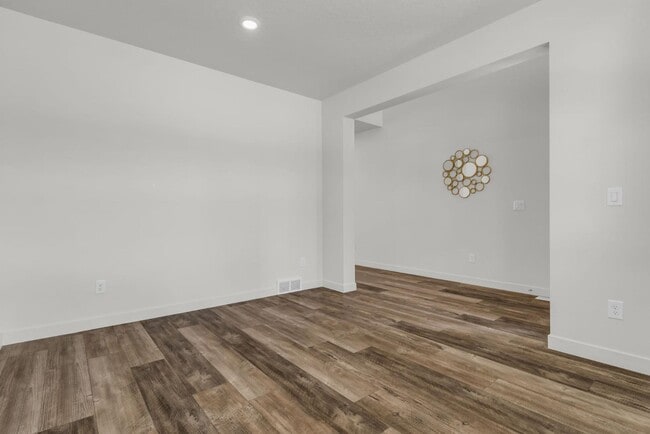 Building Photo - 2468 N Paintbrush Dr