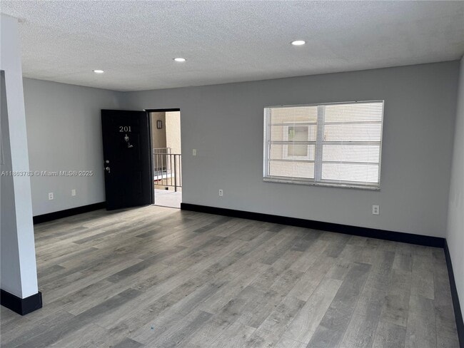 Building Photo - 3300 S Dixie Hwy