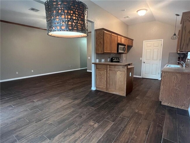 Building Photo - 15920 Korie Dr