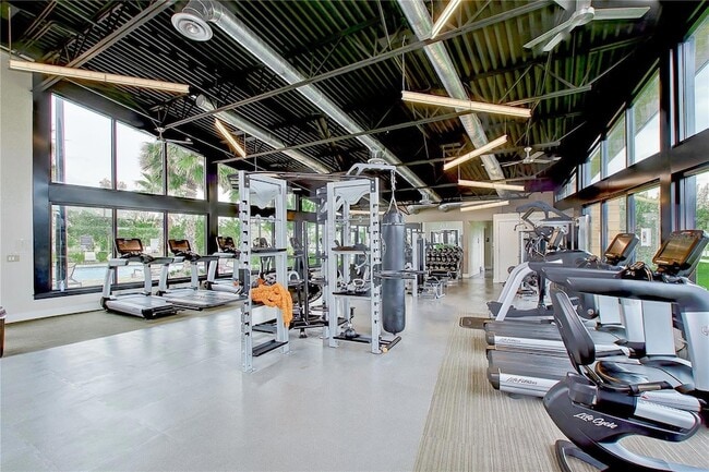 Building Photo - 2828 Posada Ln