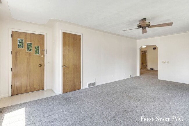 Building Photo - Cozy and Convenient Home for Rent